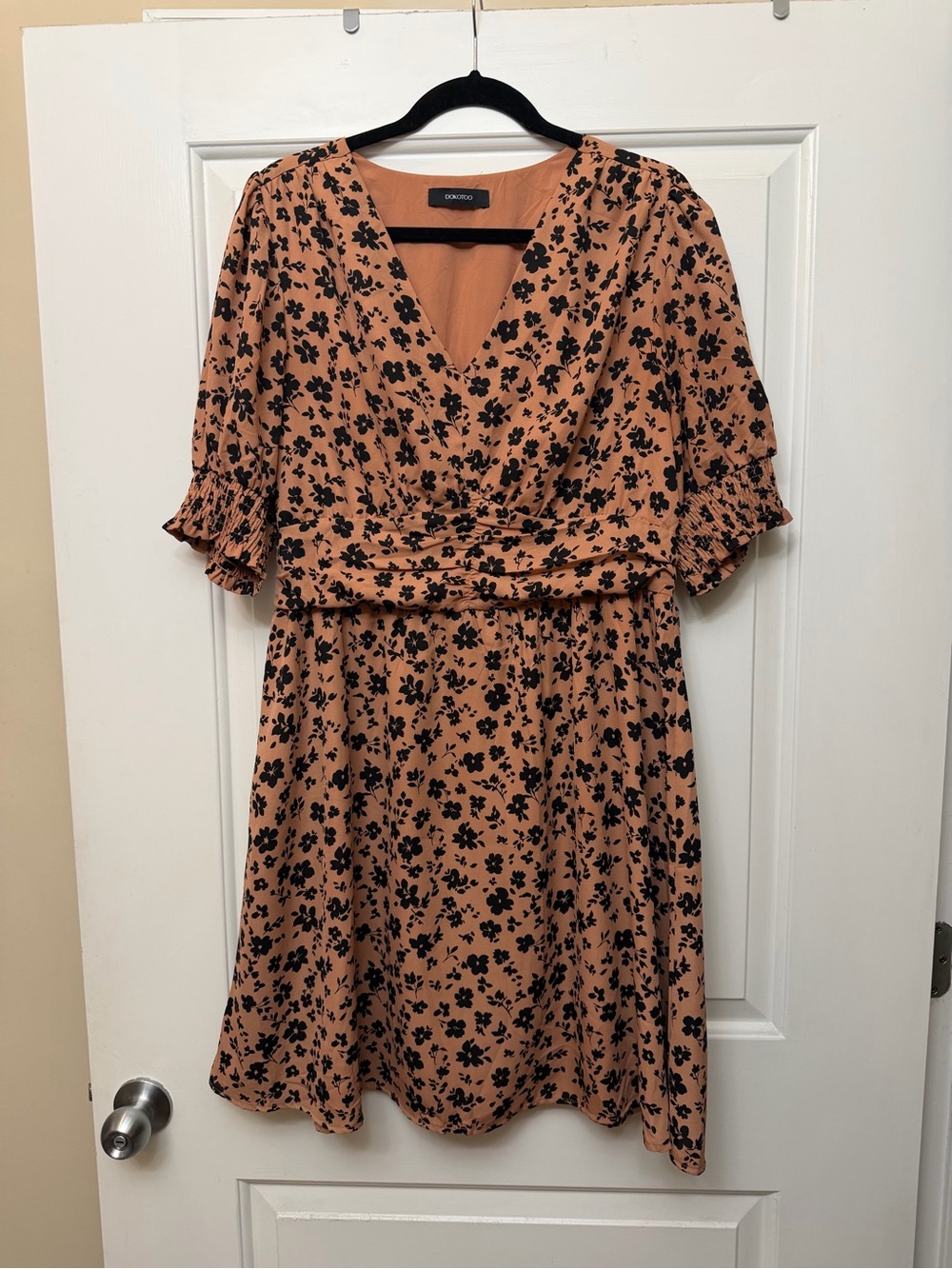 Fall Floral V-Neck Midi Dress